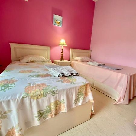 Апартаменти Dora'S Nest 5' Min From The Airport. Спата Екстер'єр фото